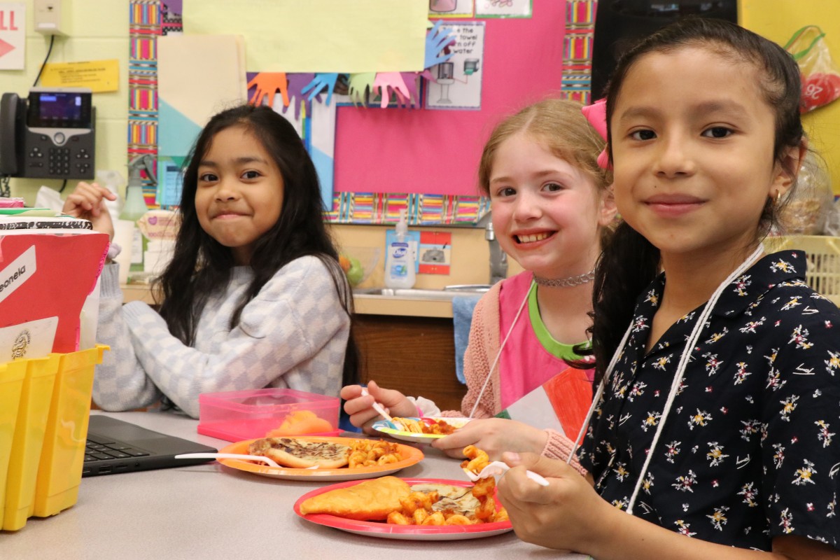 Vails Gate STEAM Academy Opens Its Doors to Families for Multicultural